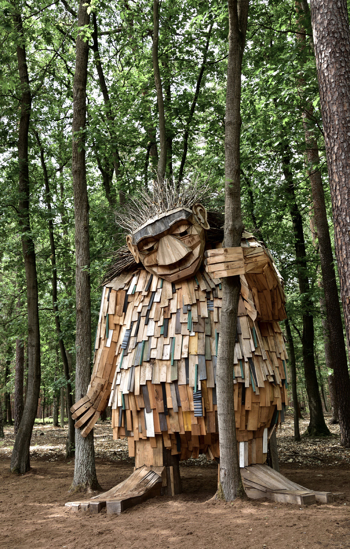 Waldwesen Waldemar im Barfußpark Beelitz